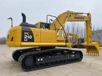 Used Komatsu PC210 Excavator