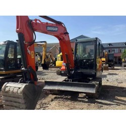 Used Doosan DH60 Excavator